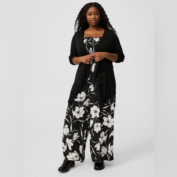 torrid Sweaters - Like New! Torrid Tissue Weight Cardigan, Size 0 (L/12), Black